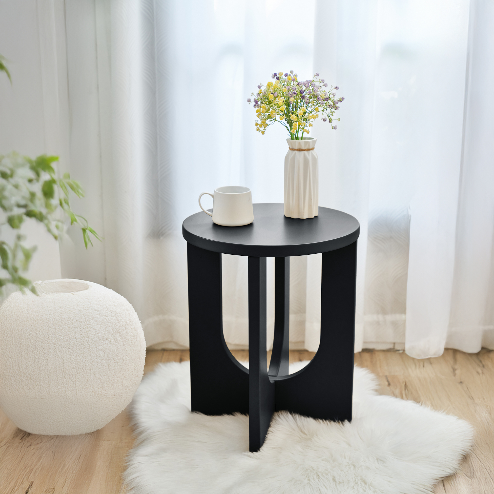foto del prodotto tavolino da caff kysdajore piano rotondo 50x40 cm nero en.casa 