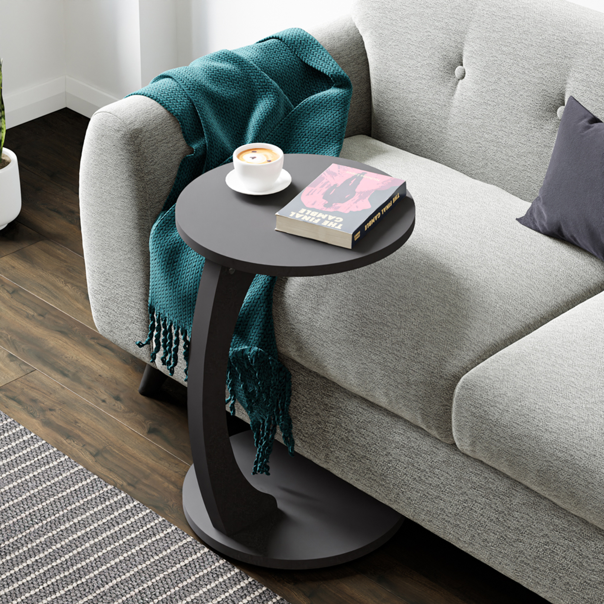 foto del prodotto tavolino da divano holeby con rotelle e piano rotondo grigio en.casa 