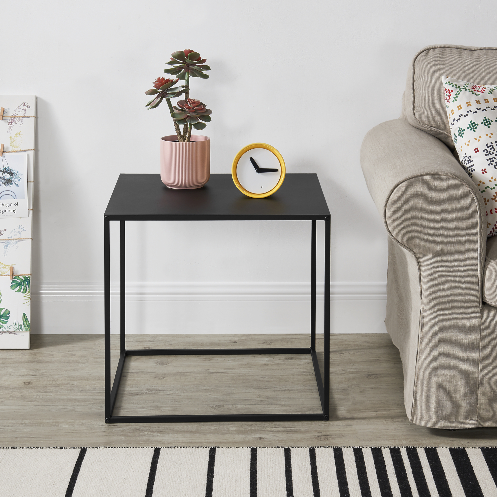 foto del prodotto tavolo basso in metallo 50x55x55 cm tavolino da appoggio nero en.casa 