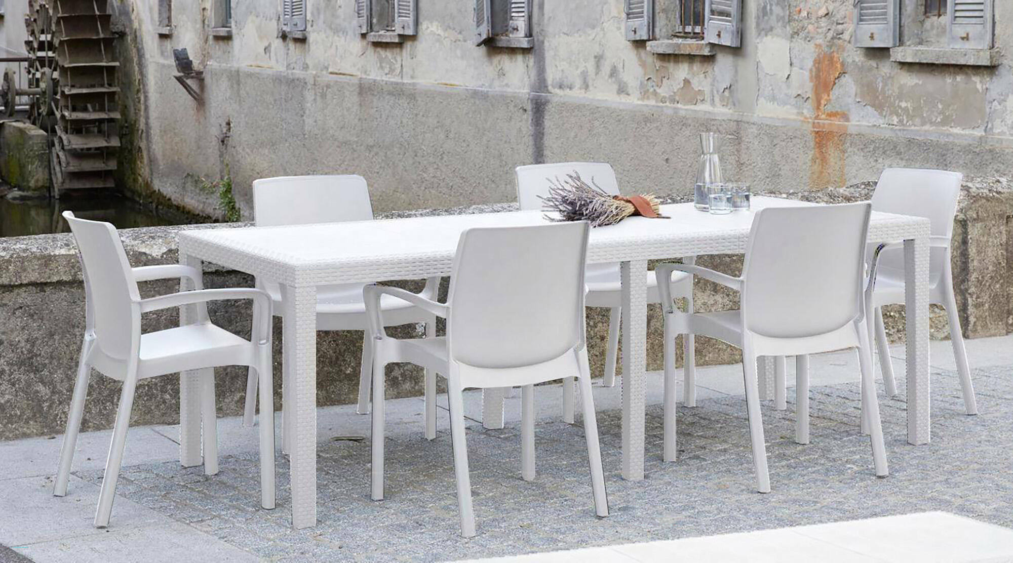 foto del prodotto tavolo da esterno dmains, tavolo rettangolare allungabile da pranzo, tavolo da giardino estensibile multiuso, 100 made in italy, cm 150x90h72, bianco