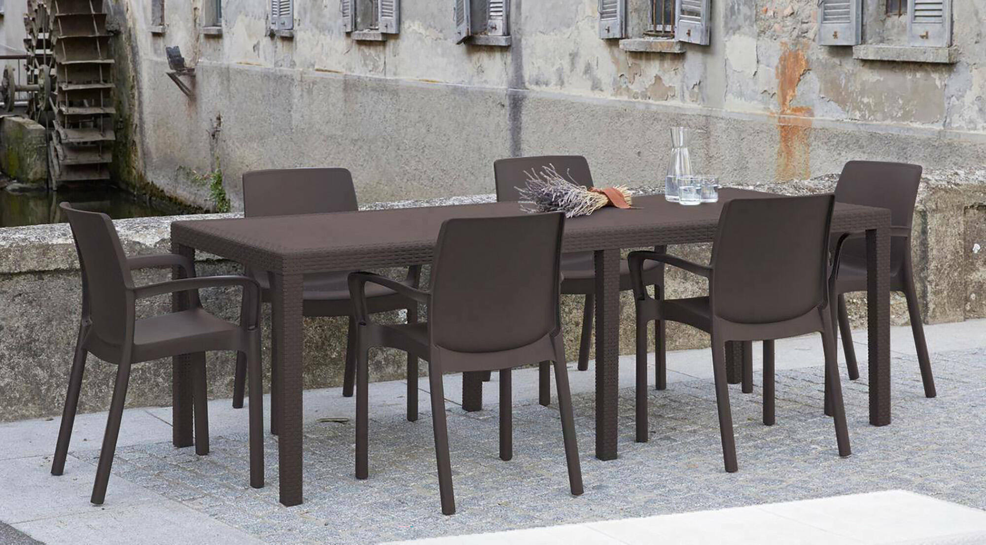 foto del prodotto tavolo da esterno dmains, tavolo rettangolare allungabile da pranzo, tavolo da giardino estensibile multiuso, 100 made in italy, cm 150x90h72, marrone