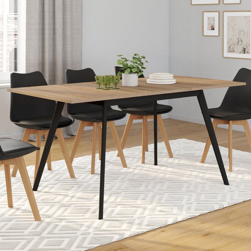 foto del prodotto tavolo scandinavo allungabile inga 120 160 cm con piano in legno e gambe nere