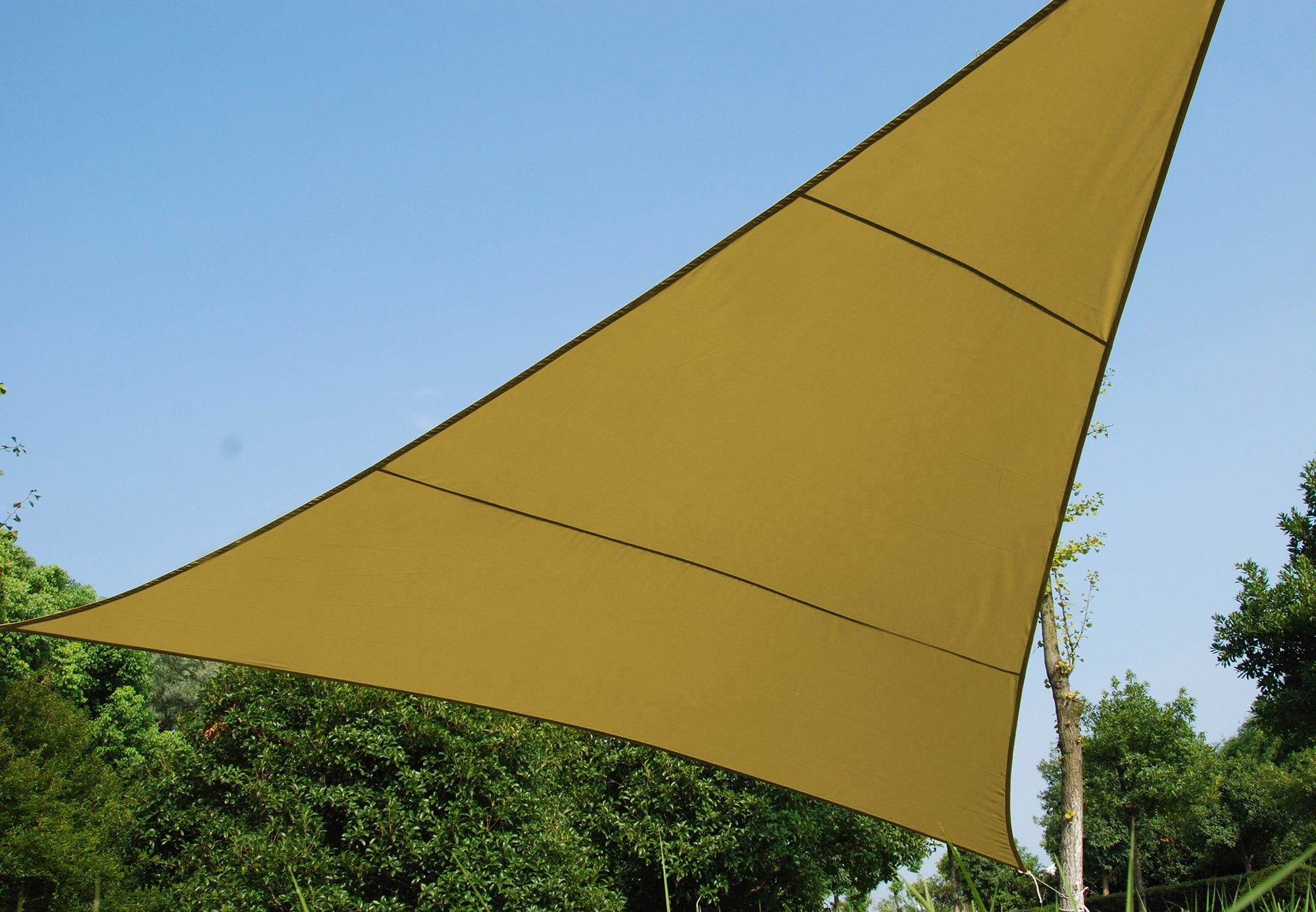 foto del prodotto tenda a vela ombreggiante triangolare 500x500x500 cm in poliestere 160 gr mq bauer ecr 