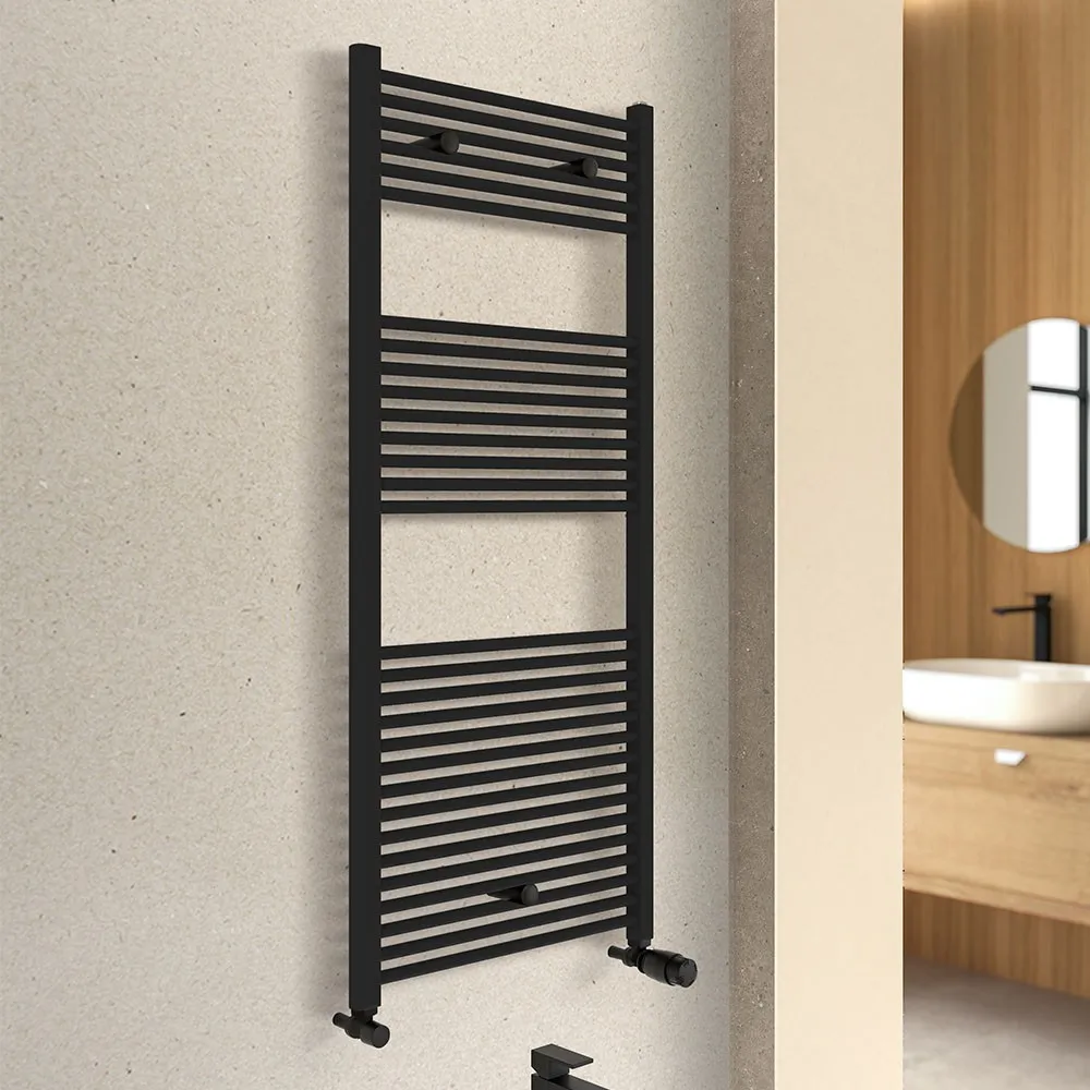 foto del prodotto termoarredo design nero opaco l 60x150 interasse 55 cm con kit valvole