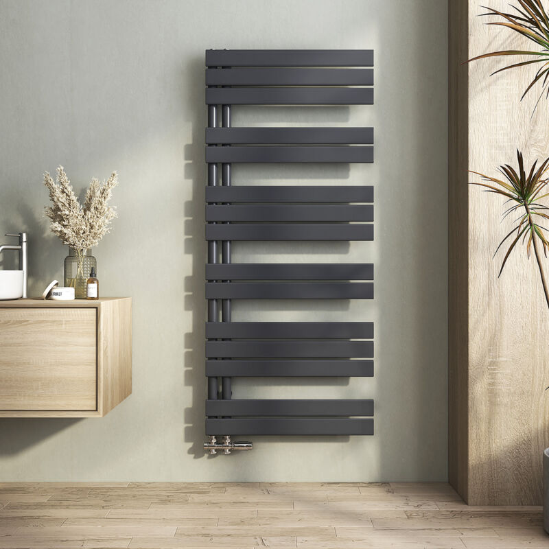 foto del prodotto termoarredo scaldasalviette radiatore acqua calda design laterale verticale pannel scaldasalviette connessione antracite 1385 x 600 mm 838w heilmetz