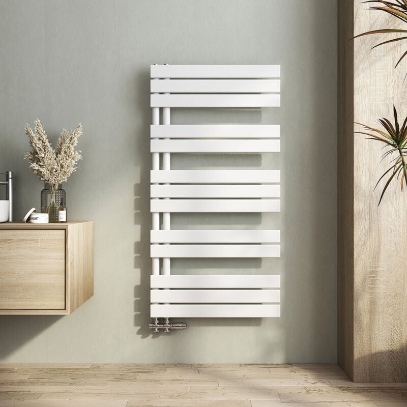 foto del prodotto termoarredo scaldasalviette radiatore acqua calda design laterale verticale pannel scaldasalviette connessione bianca 1176 x 600 mm 691w heilmetz
