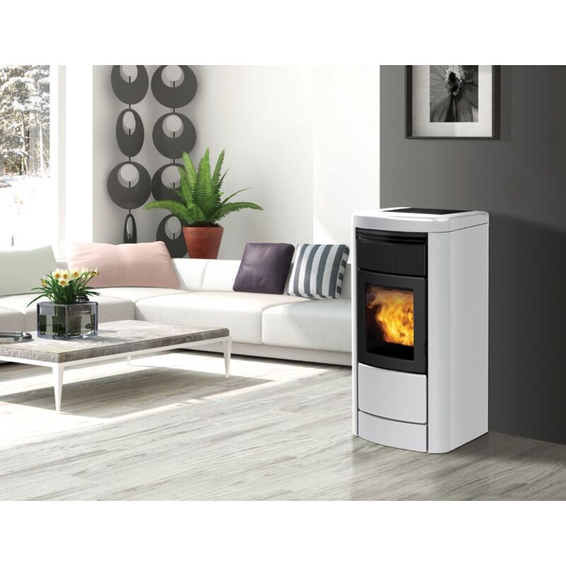 foto del prodotto termostufa a pellet layma evo 22kw italiana camini colore bianco opaco