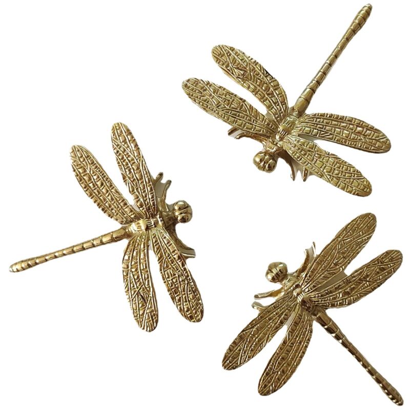foto del prodotto tonchean set di 3 maniglie per mobili in ottone a forma di libellula, accessori per mobili, sfondo decorativo per pareti