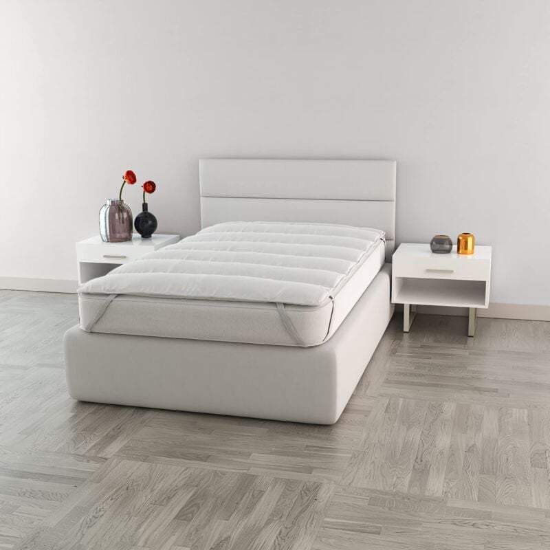 foto del prodotto topper una piazza e mezza, microfibra, bianco italian bed linen