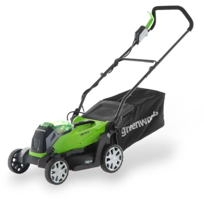 foto del prodotto tosaerba a batteria 48v con altezza taglio regolabile greenworks g48lm36