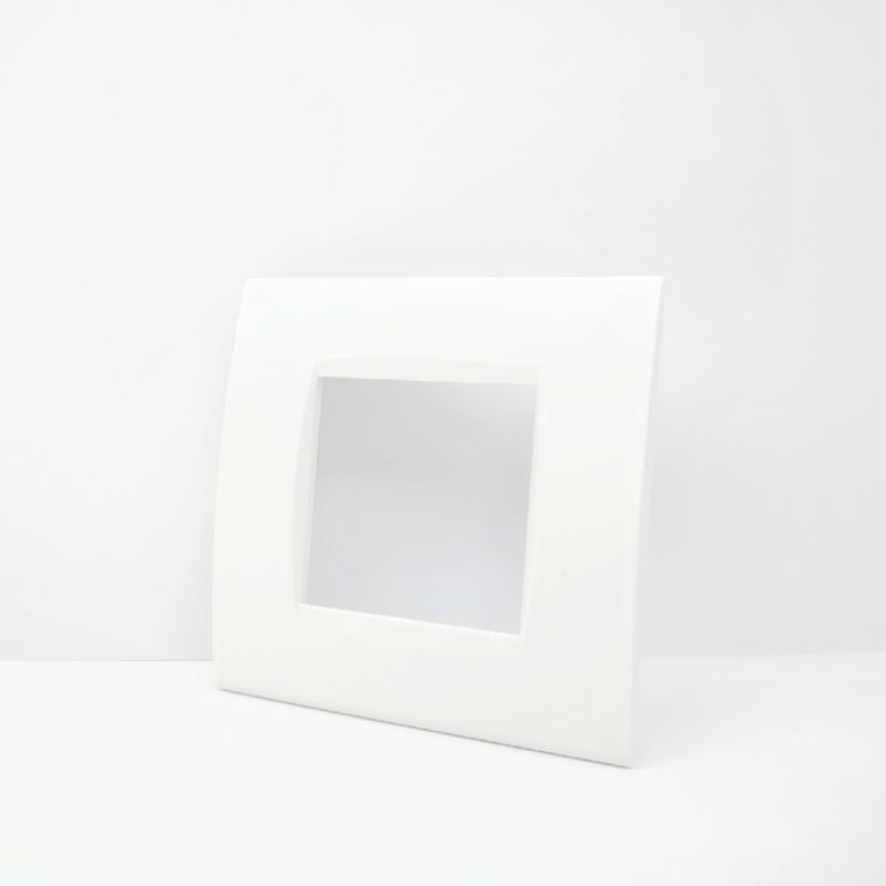 foto del prodotto tot electric placche compatibili bticino living light placca 3 4 7 moduli per supporti ln4703 t01 2 posti bianco