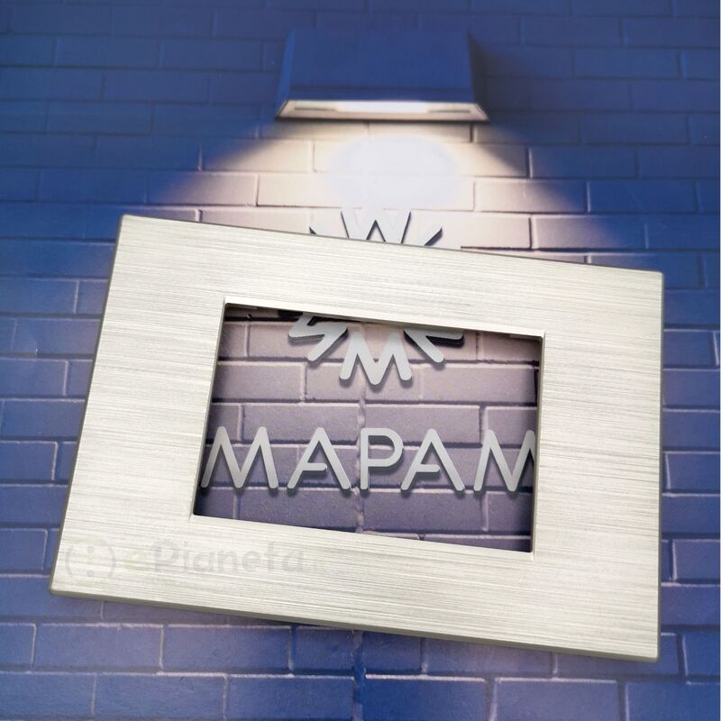 foto del prodotto tot electric - placche compatibili con bticino living light in tecnopolimero spazzolato placca 3 4 6 moduli posti per supporti ln4703 e n4703 slt04