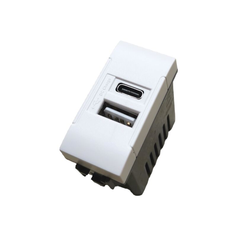 foto del prodotto tot electric presa usb tipo c compatibile bticino living light 1 modulo tot