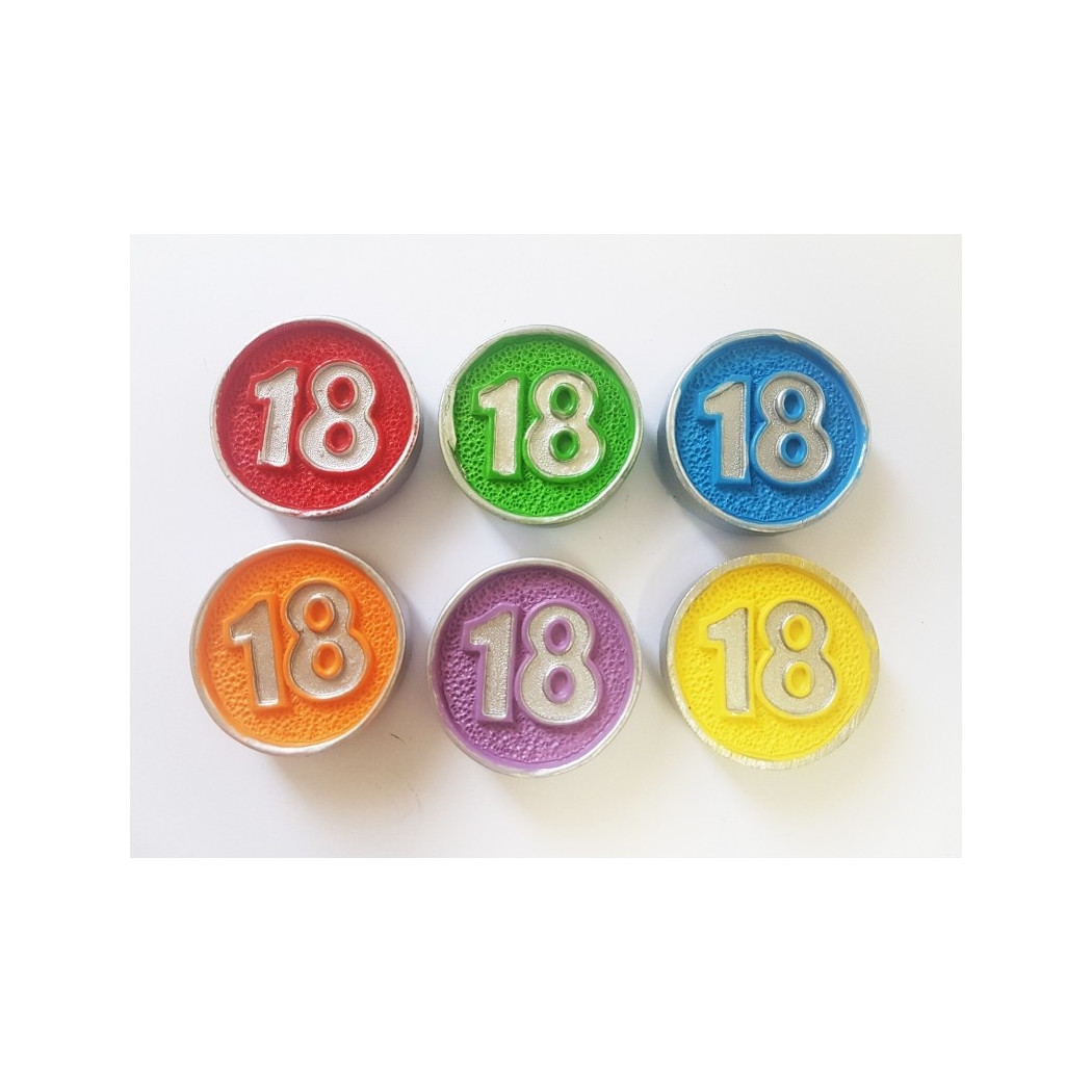 foto del prodotto trade shop 12 pezzi bomboniera cerchi tappo vernice 18 anni ceramica calamita compleanno 