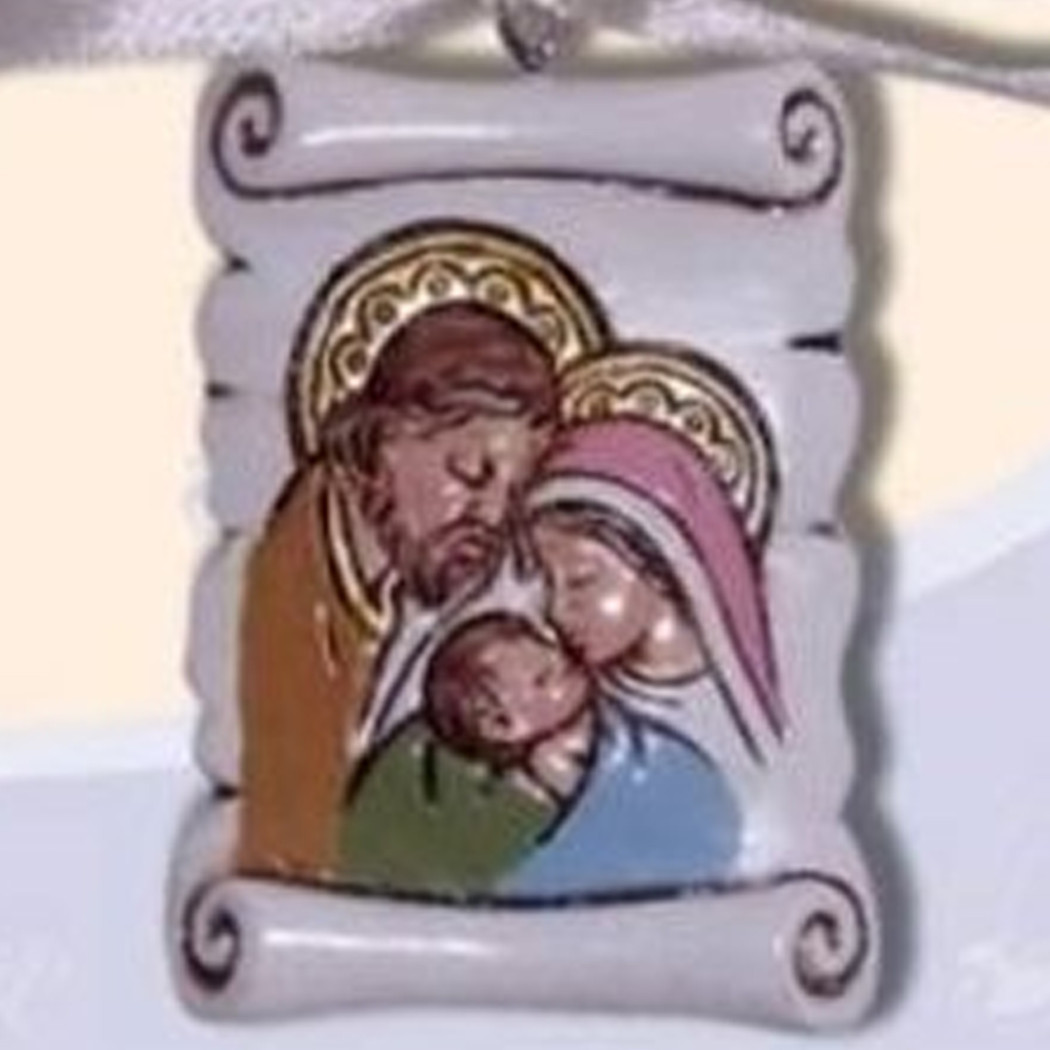 foto del prodotto trade shop bomboniera appendino con pergamena sacra famiglia x battesimo nascita comunione 