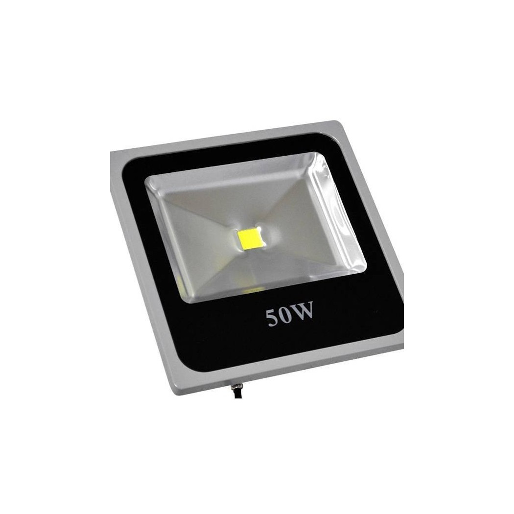 foto del prodotto trade shop faro led slim faretto luce calda alta luminosita 39 10w 20w 30w 50w 80w 100w ip66 50 watt