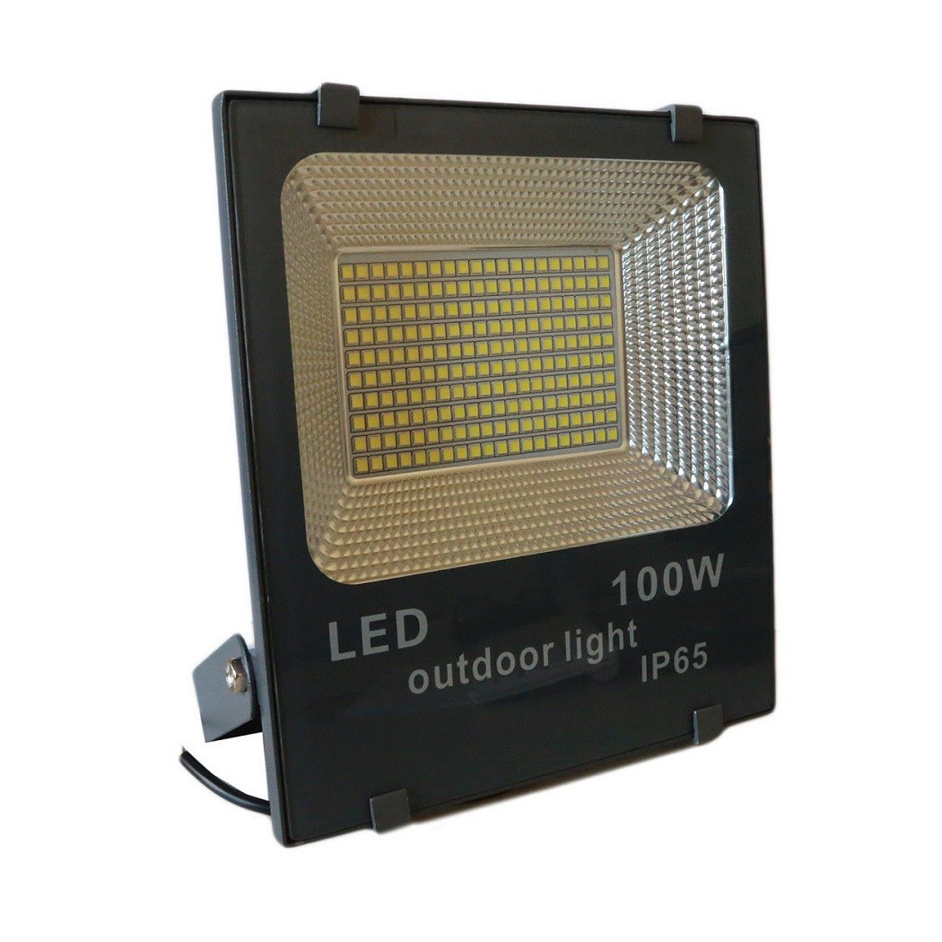 foto del prodotto trade shop faro led smd slim faretto spot luminosita 39 luce bianca fredda 50 100 200 w ip65 100 watt