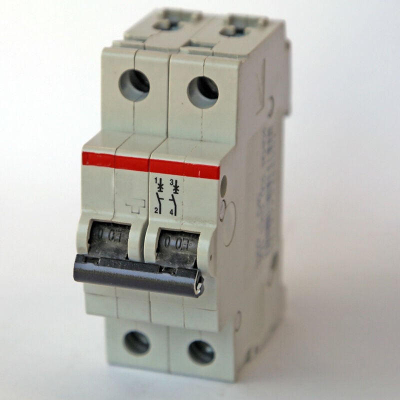 foto del prodotto trade shop interruttore automatico magnetotermico 2 modulo din 25a per quadro elettrico 