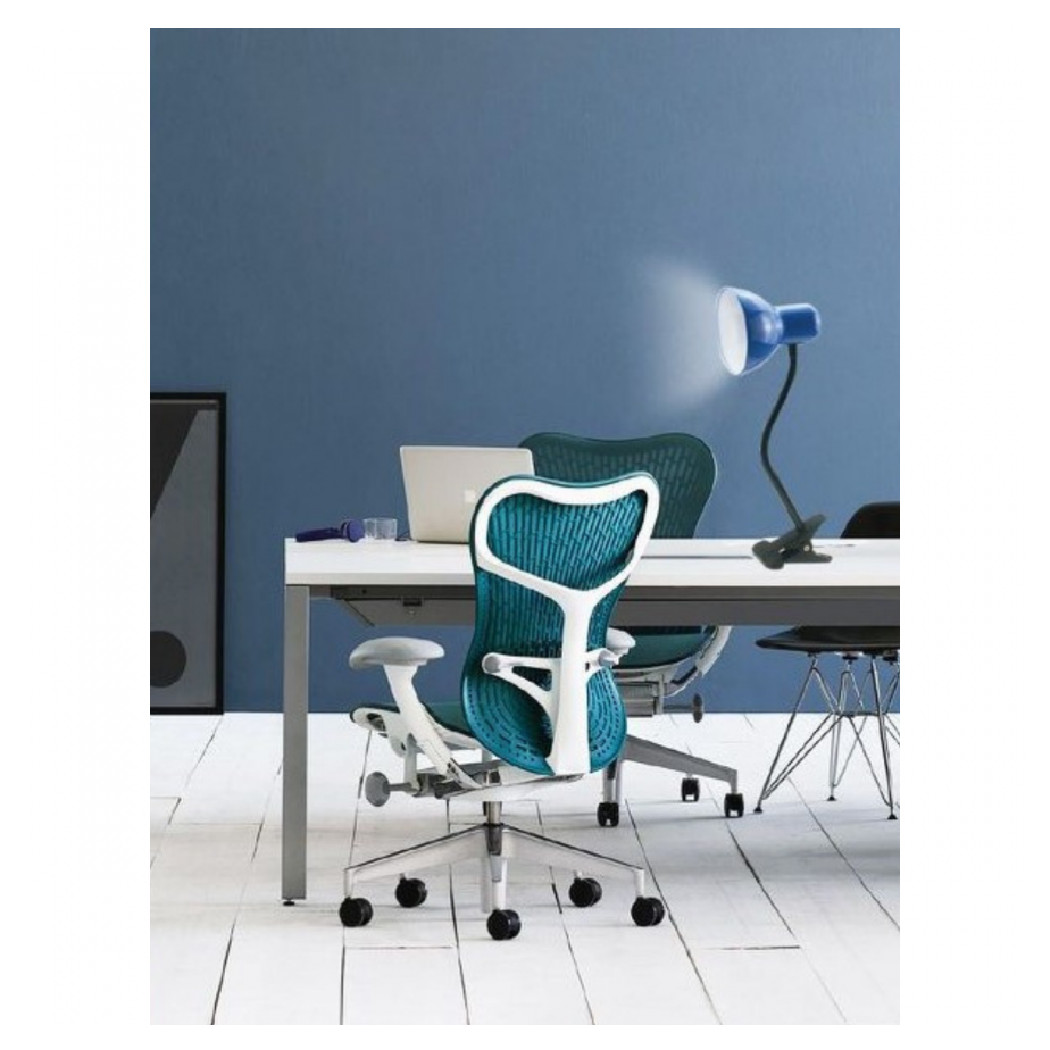foto del prodotto trade shop lampada snodabile da scrivania luce tavolo braccio flessibile orientabile pinza blu