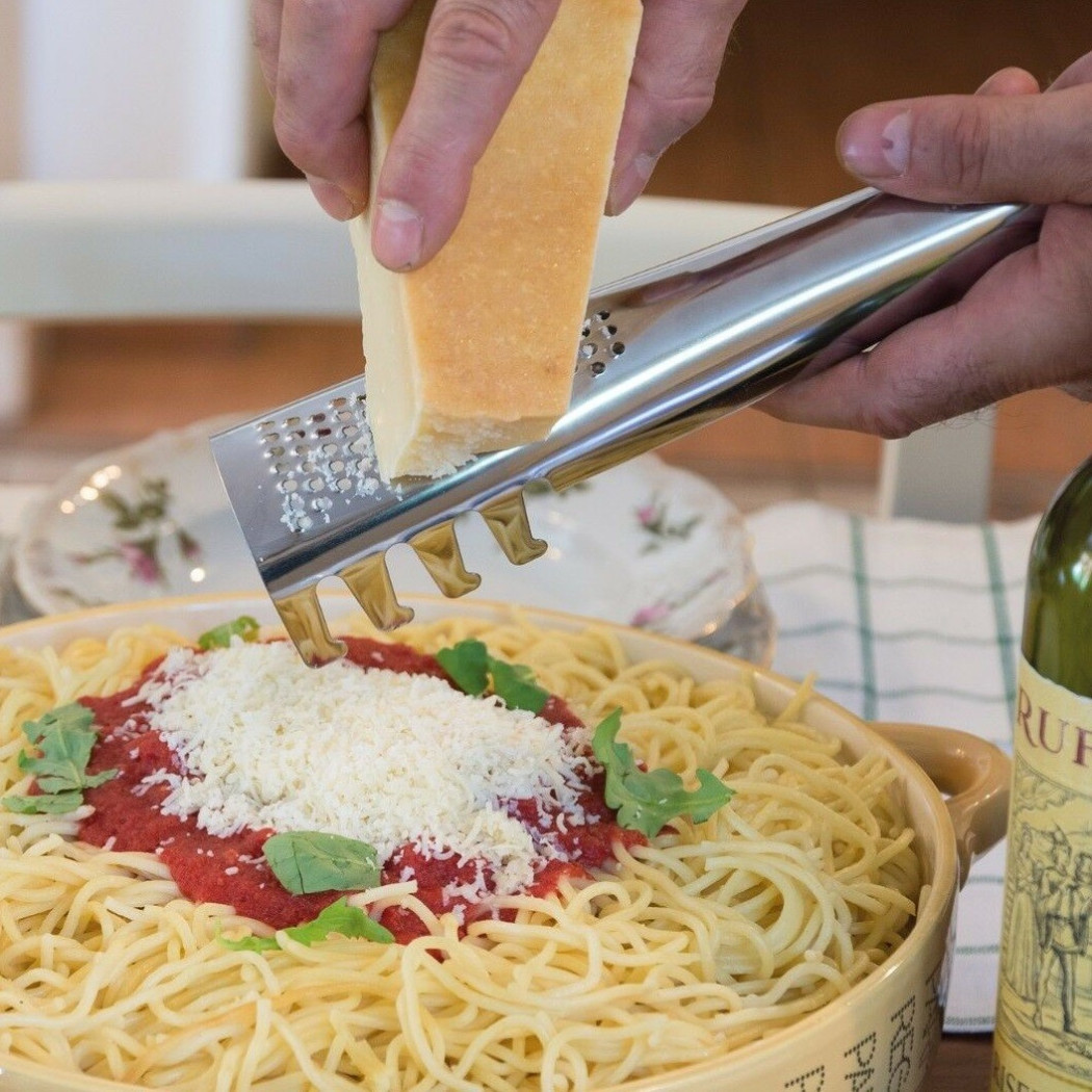 foto del prodotto trade shop mestolo pasta spaghetti con grattugia 2in1 acciaio formaggio verdure cucina 