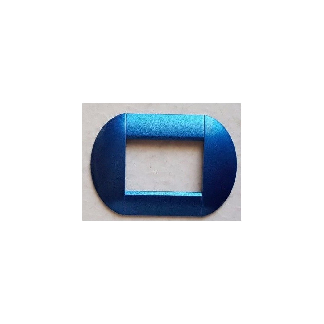 foto del prodotto trade shop placca placche placchette compatibili living international light bombate bticino blu metallizzato 3 fori 