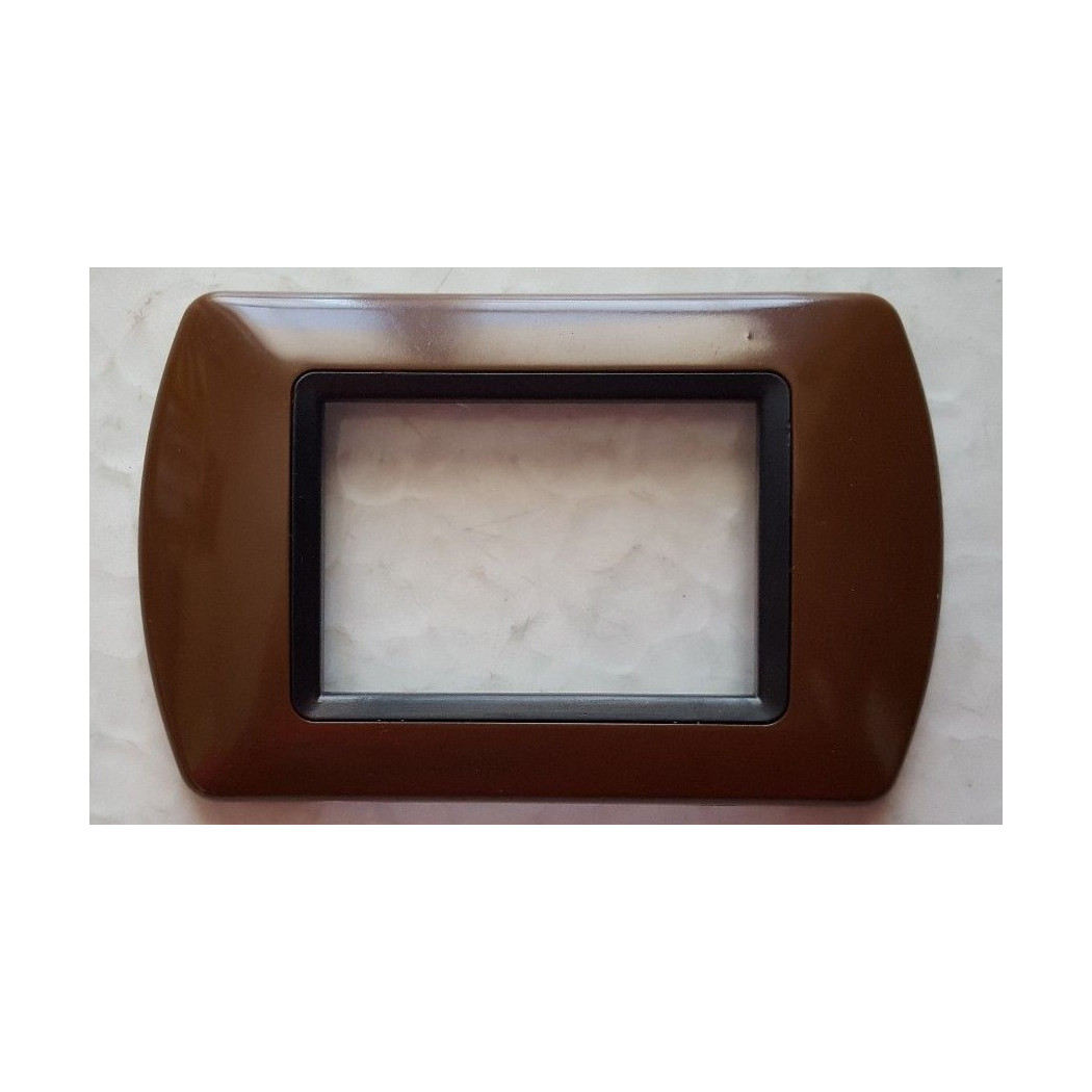 foto del prodotto trade shop placchette placche in abs compatibili per serie living international placca marrone chiaro 7 fori 