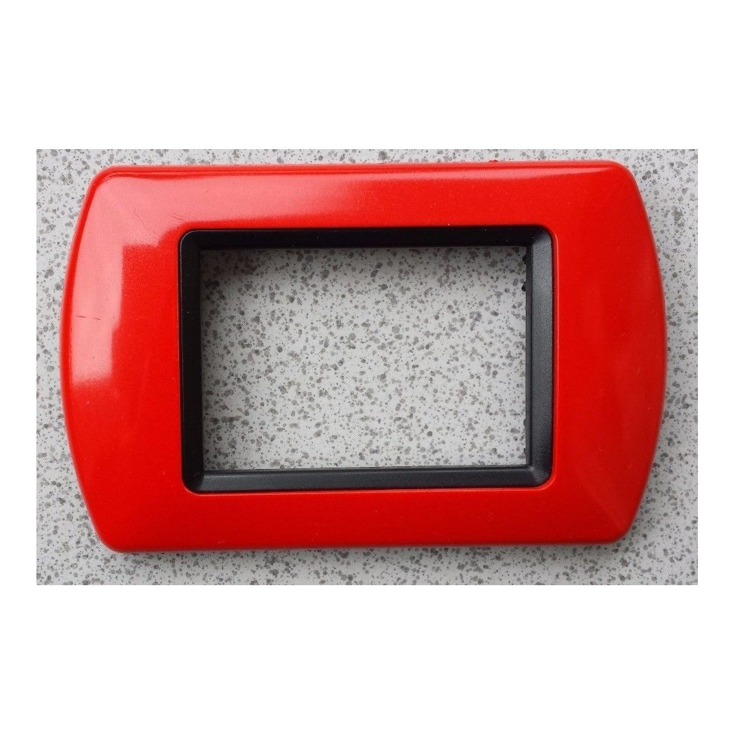 foto del prodotto trade shop placchette placche in abs compatibili per serie living international placca rosso ferrari 3 fori 