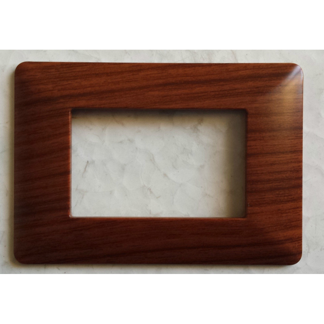 foto del prodotto trade shop placchette placche in abs per serie matix bticino compatibile 3 4 6 moduli color legno chiaro 3 fori 