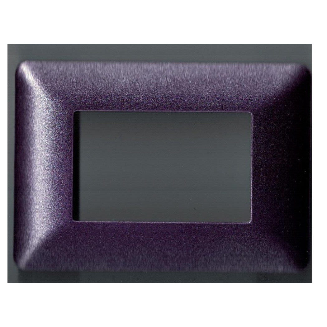 foto del prodotto trade shop placchette placche in abs per serie matix bticino compatibile 3 4 6 moduli color viola metallizzato 3 fori 