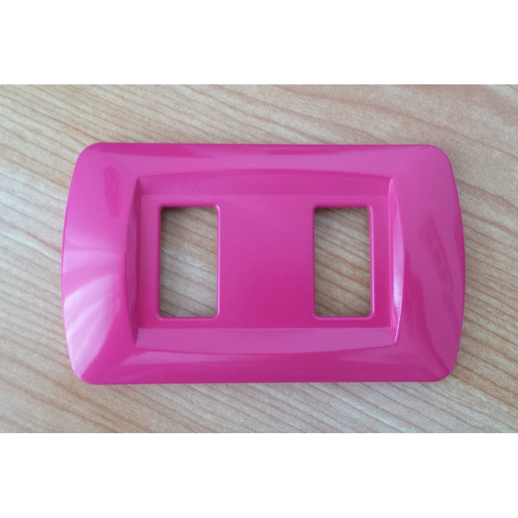 foto del prodotto trade shop placchette placche in abs serie magic bticino compatibili placca copriprese fori fucsia 2 fori 