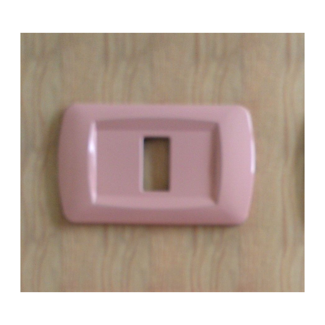 foto del prodotto trade shop placchette placche in abs serie magic bticino compatibili placca copriprese fori rosa 4 fori 