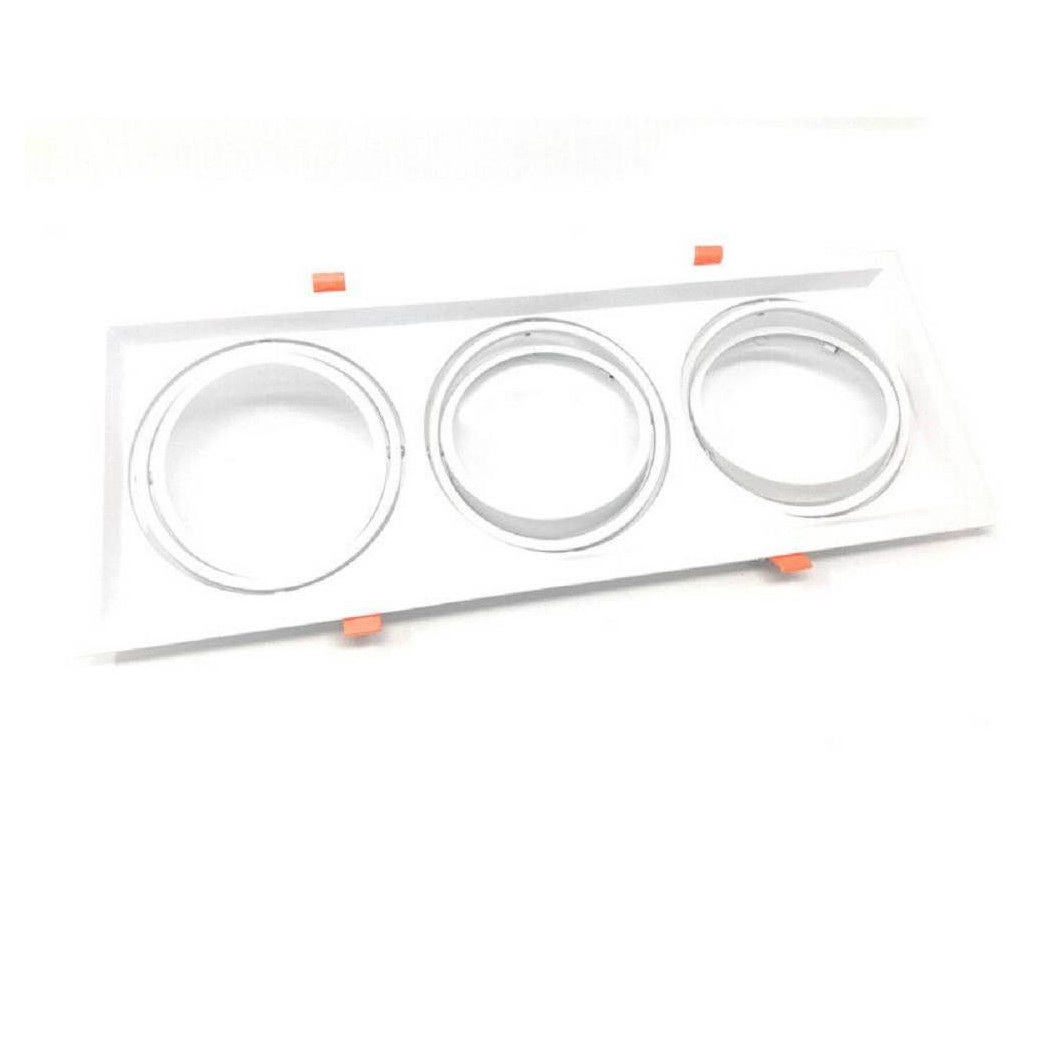 foto del prodotto trade shop portafaretti incasso triplo per faretto ar111 rettangolare orientabile p ar111 3 bianco