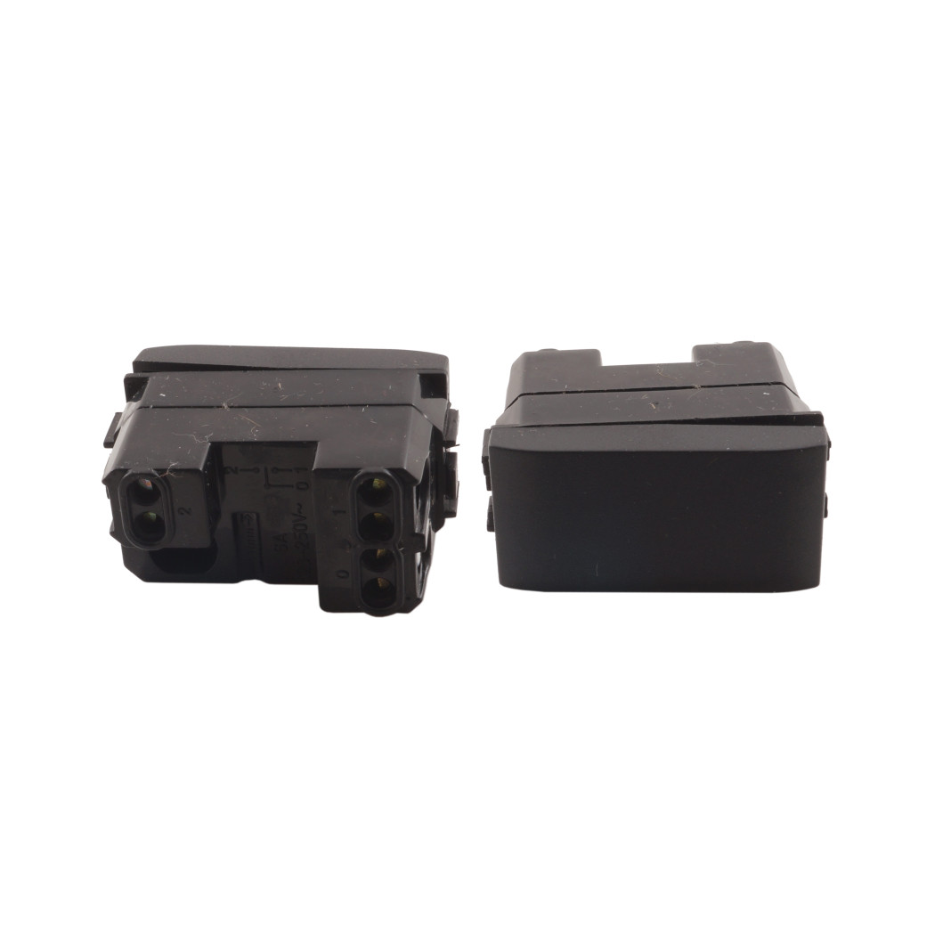immagine 0 del prodotto trade shop serie living international compatibile apparecchi di comando moduli prese interr invertitore