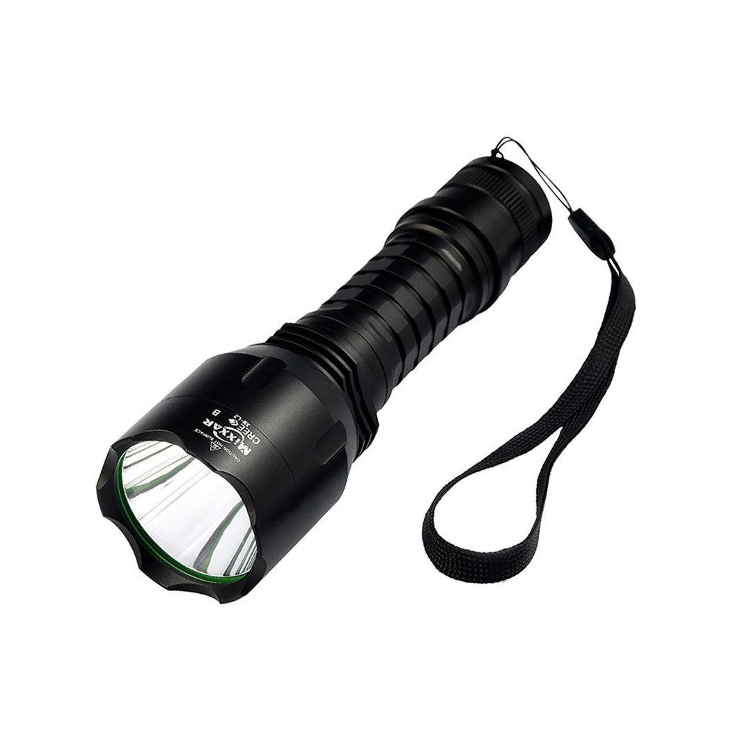 foto del prodotto trade shop torcia waterproof led cree t6 ricaricabile con caricabatteria anti congelamento 