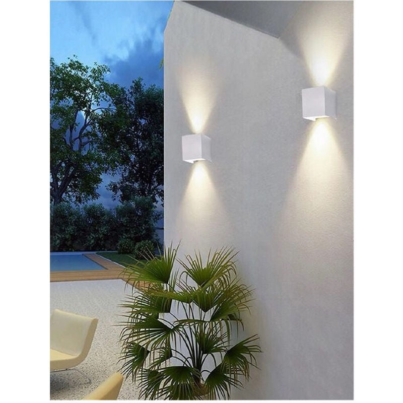 foto del prodotto trade shop traesio applique doppia emissione led cob 12w esterno bianco luce 4000k 3000k 6500k es46 bianco naturale 