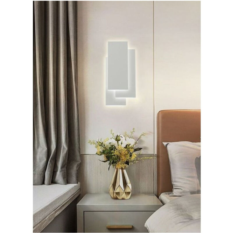 foto del prodotto trade shop traesio applique led rettangolare 12w 650 lm a parete 3 temperature di luce cct e41 b3c 