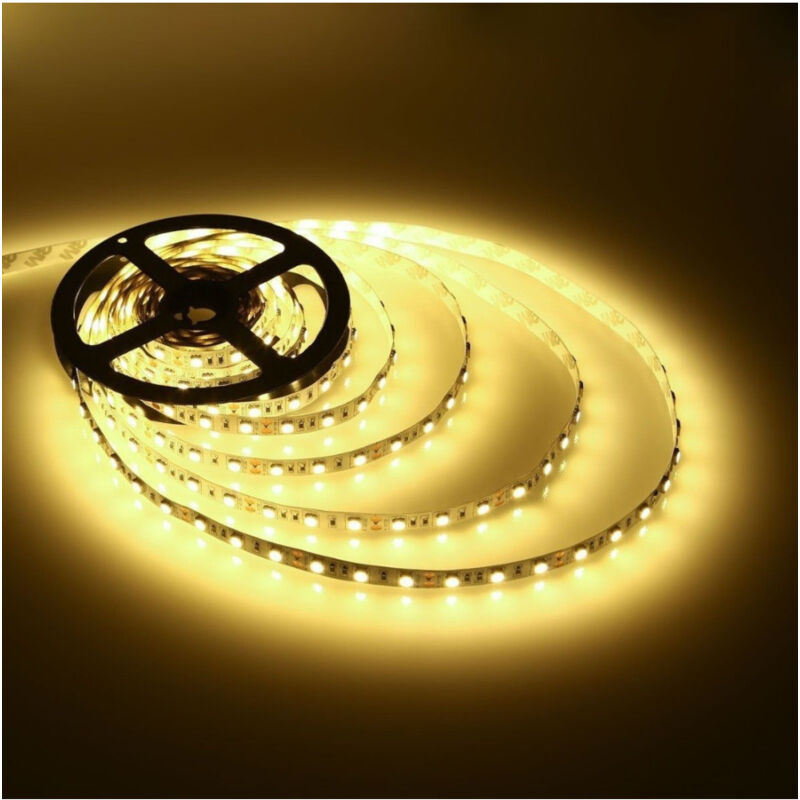 foto del prodotto trade shop traesio bobina striscia strip led 5050 flessibile 5m adesiva luce interno esterno ip65 bianco caldo 