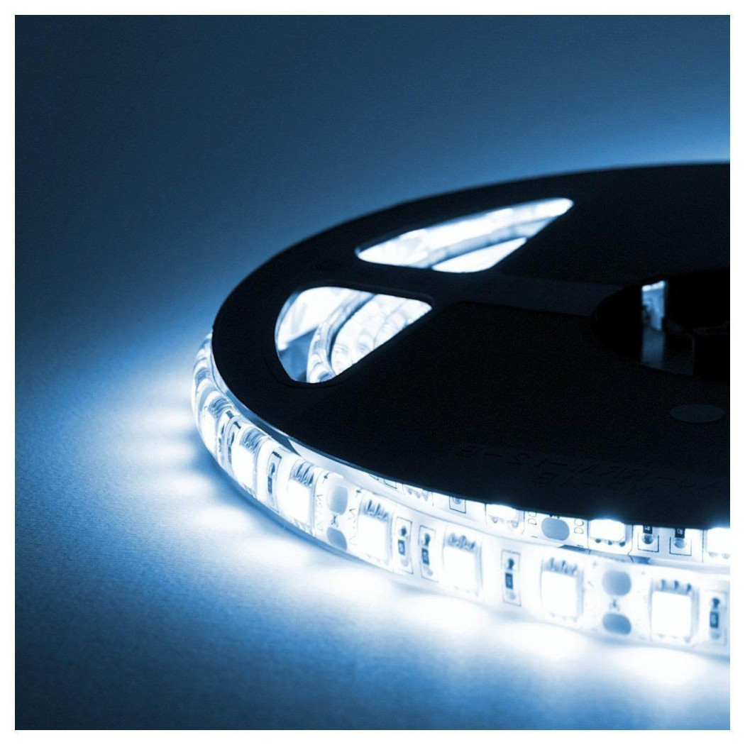 foto del prodotto trade shop traesio bobina striscia strip led 5050 flessibile 5mt adesiva luce interno esterno ip65 bianco freddo 