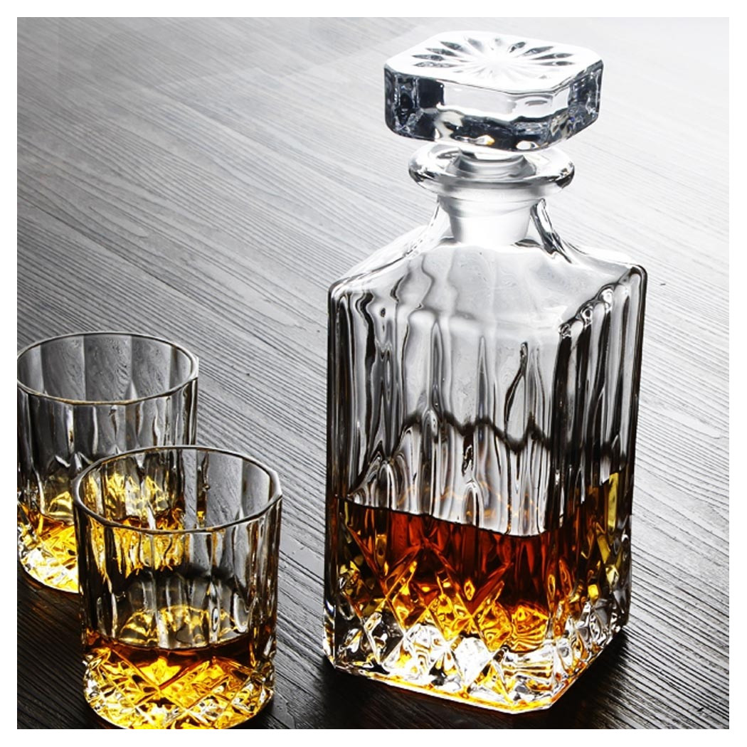 foto del prodotto trade shop traesio bottiglia vintage per liquore wiskey cognac scotch in vetro con tappo 9x23cm 