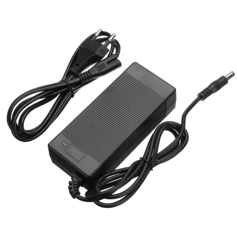 foto del prodotto trade shop traesio caricabatteria alimentatore 42v 63w per monopattino elettrico balance hoverboard 