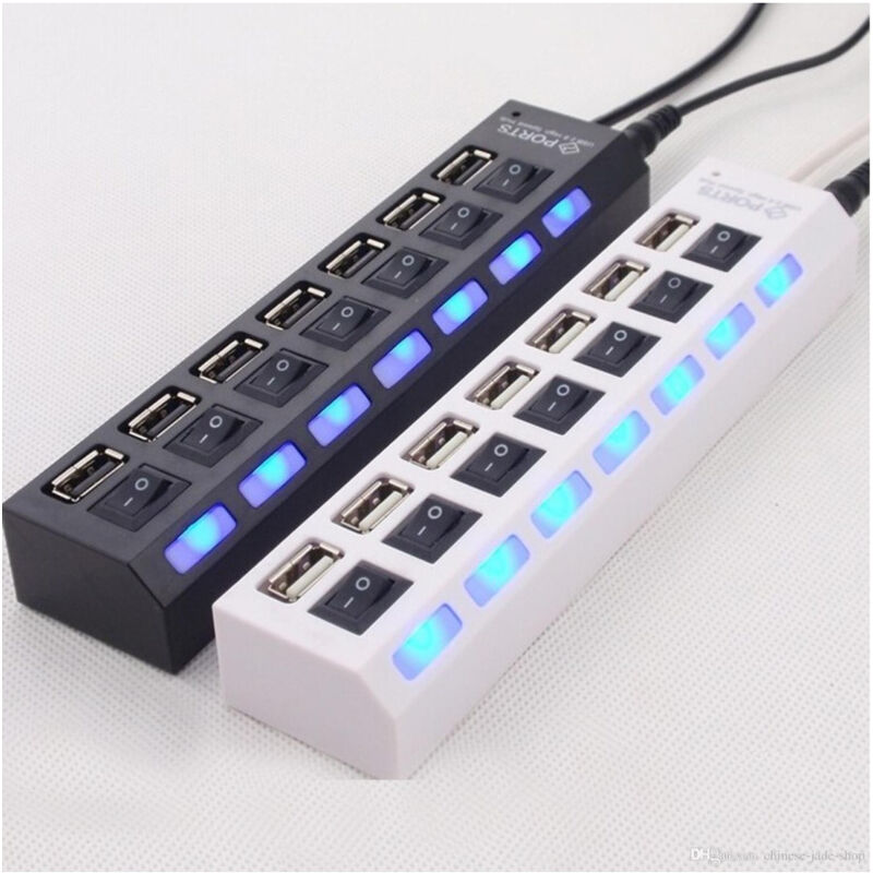 foto del prodotto trade shop traesio ciabatta usb multipresa hub con 7 porte usb 2.0 nera o bianca e led blu 