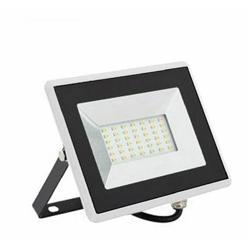 foto del prodotto trade shop traesio faretto led esterno bianco luce naturale calda fredda 30w antipioggia f30w b1 bianco naturale 