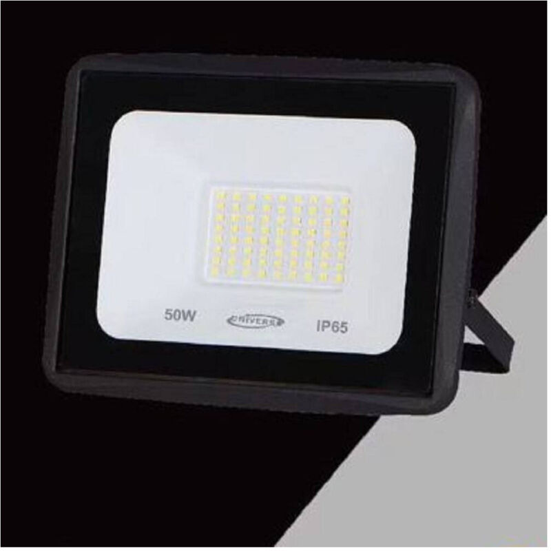 foto del prodotto trade shop traesio faretto led faro 50 watt 4500 lm ip65 nero luce calda fredda naturale ek02 50w n bianco freddo 