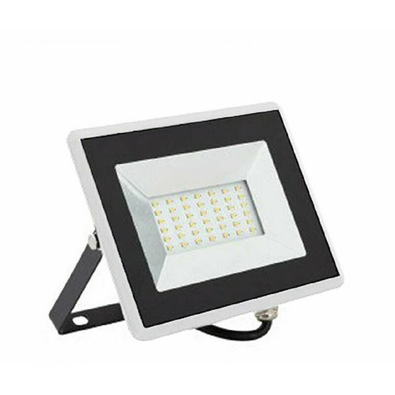 foto del prodotto trade shop traesio faretto led proiettore esterno 100w bianco ip65 luce 6500k 4000k 3000k f100w bianco freddo 