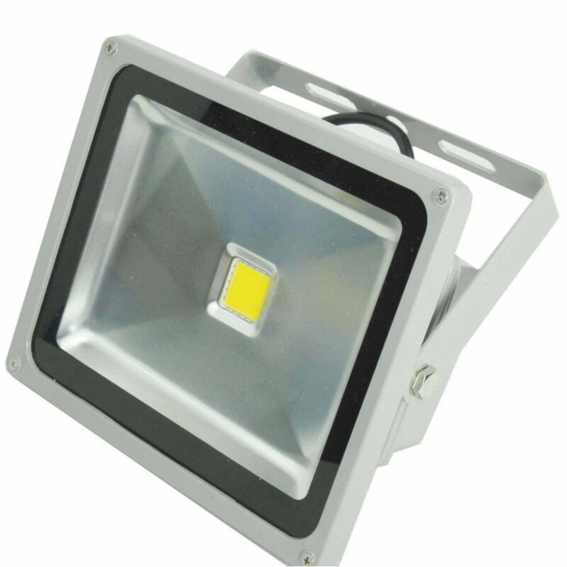 foto del prodotto trade shop traesio faro faretto a led ultra slim a luce calda fredda rgb da per esterno ip65 220v bianco caldo 20 watt regular 
