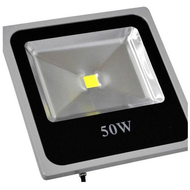 foto del prodotto trade shop traesio faro led slim faretto ip66 alta luminosit luce bianca fredda 10 20 30 50 w 50 watt