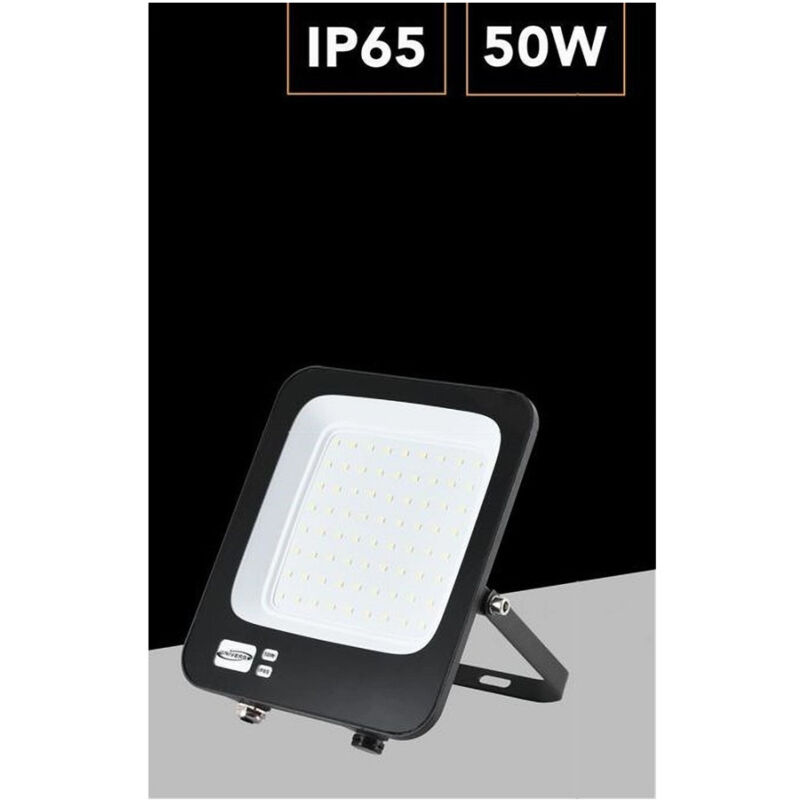 foto del prodotto trade shop traesio faro led ultra slim 50 w esterno ip65 orientabile luce 6500k 4000k 3000k jr 50w bianco freddo 