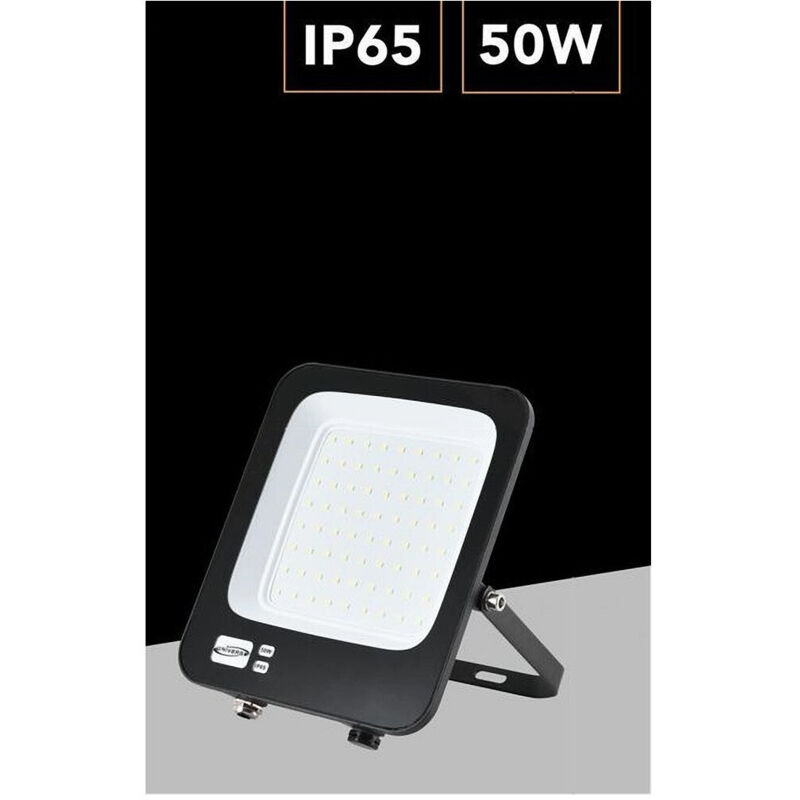 foto del prodotto trade shop traesio faro led ultra slim 50 w esterno ip65 orientabile luce 6500k 4000k 3000k jr 50w bianco naturale 