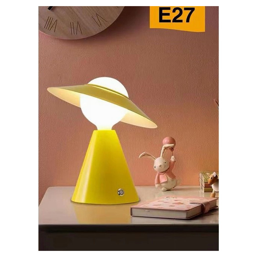 foto del prodotto trade shop traesio lampada da tavolo decorativa con paralume a cappello orientabile lume e27 d13 giallo