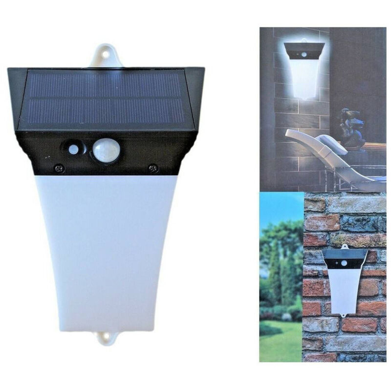 foto del prodotto trade shop traesio lampada faro luce ricaricabile faretto esterno energia solare sensore movimento 